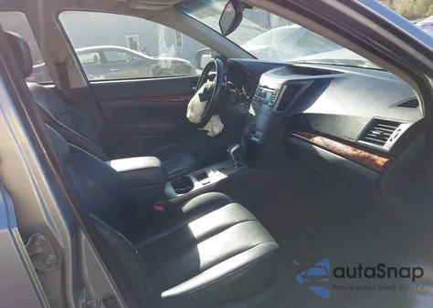 2011 Subaru Outback 2.5I Limited из США, поврежденный, VIN 4S4BRCKC4B3385292